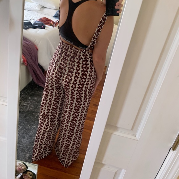 Gimmick Jumpsuit - Picture 5 of 6